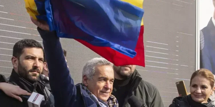 Pe 26 martie, românii îl sărbătoresc în stradă pe Călin Georgescu