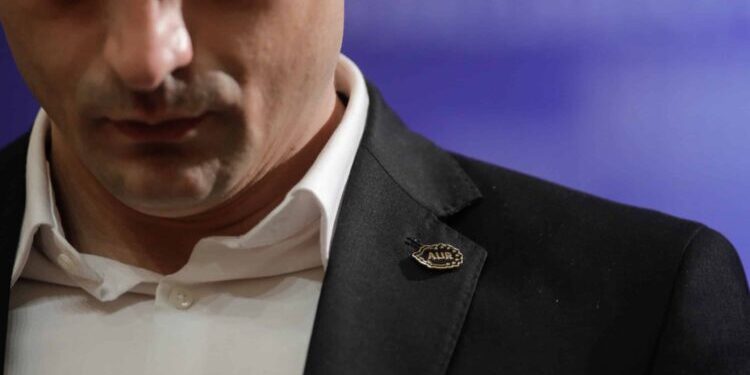 Va fi lăsat Simion să candideze? Lovitura de stat, criticată la nivel global