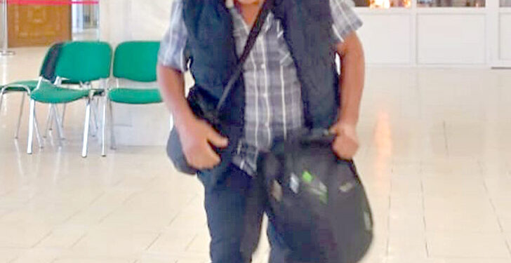 Nicușor Ochiană, vasluianul care a pus foc la Casa Poporului a fost condamnat la un an și nouă luni de închisoare cu suspendare