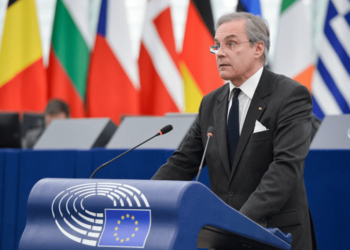 Europarlamentarul Șerban Dimitrie Sturdza (AUR) cere respectarea drepturilor și libertăților minorității române din Ucraina