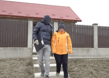 Mandatul de arestare pentru tânăra din Moara Domnească care și-a ucis copila de numai 8 luni a fost prelungit