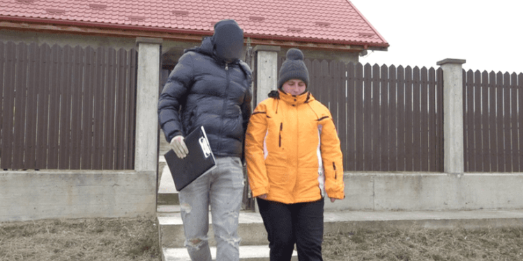 Mandatul de arestare pentru tânăra din Moara Domnească care și-a ucis copila de numai 8 luni a fost prelungit