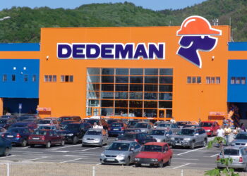 Primele utilaje au ajuns pe terenul viitorului DEDEMAN Campus, complexul urbanistic de la intrarea în Șerbănești