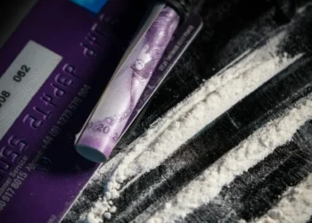 Un medic și asistent din Iași au fost arestați pentru trafic de droguri! Ce substanțe vindeau?