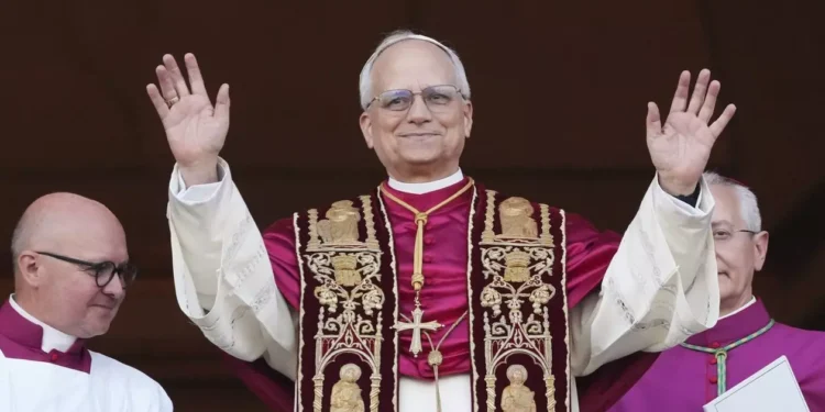 Cine este americanul Robert Francis Prevost, noul Papă? Ce nume și-a ales?