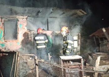 Doi vasluieni au murit într-un incendiu în comuna Bogdăneşti