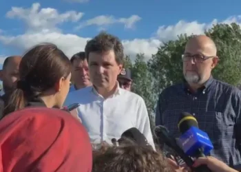 Ce a răspuns Nicușor Dan, întrebat de o jurnalistă de ce a venit „atât de târziu”, abia după 6 zile, în zonele afectate de inundații din Covasna, unde l-a votat peste 80% din populație