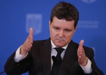 Nicușor Dan atacă la CCR legea care înăsprește pedepsele pentru fascism, legionarism, rasism sau xenofobie