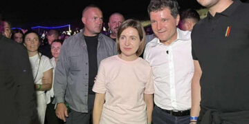 Nicușor Dan, în vacanță în Republica Moldova. S-a întâlnit cu Maia Sandu la Festivalul Lupilor în Orhei