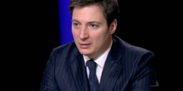 „Este normal să fii plătit ca să stai?” Andrei Caramitru îi critică dur pe cei care iau ajutoare sociale